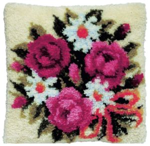 Latch hook cushion kit bouquet flowers