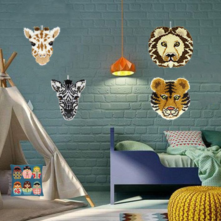 diy latch hook giraffe head wall hanger decoration kit