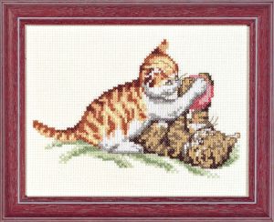 Embroidery kit playing kitten with ball