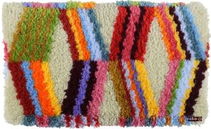 Latch hoop cushion geometric figures, printed Latch hoop cushion geometric figures, printed